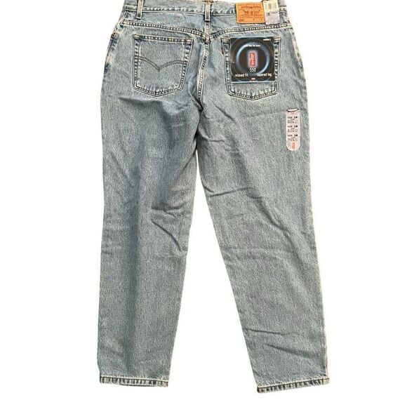 NWT LEVI 550 Light Wash Relaxed Fit Tapered Leg Jean Size 18 - Picture 2 of 7